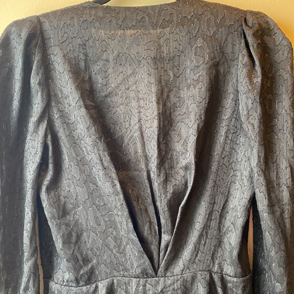 ✨BRAND NEW✨ DYNAMITE BLACK LEOPARD SPARKLY DRESS WITH RUFFLE DETAILING - Picture 13 of 16